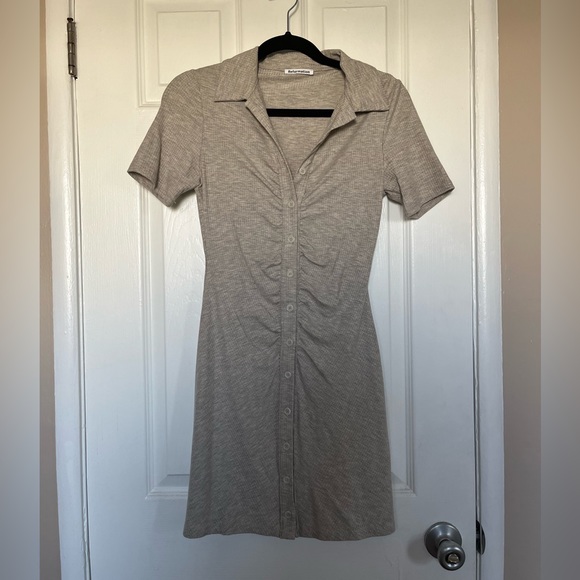 Reformation collard button up dress - Picture 2 of 3